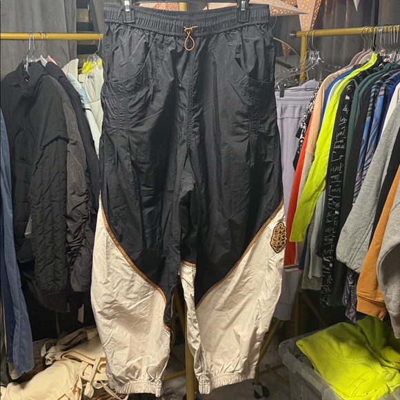 NWOT Free People Movement Freeflow Embroidered Pants in Black Combo - Picture 6 of 7